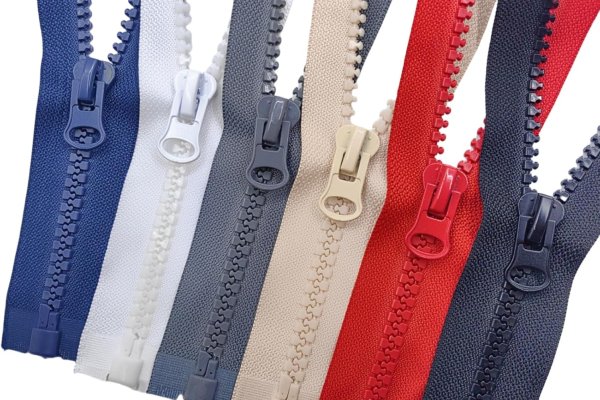 plastic zippers